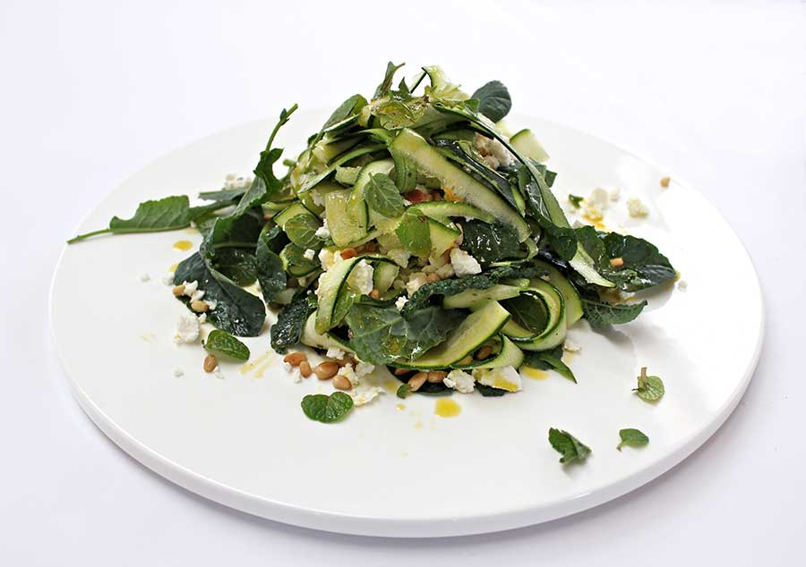 How to use flaxseed oil every day. (7 Fast and Simple Ways)