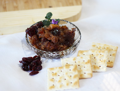 Sweet Apple and Cranberry Chutney