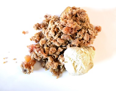 Apple and Quince Crumble